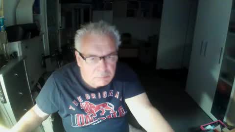 Snapshot of gargamil chatting on October 8, 2:47 pm gargamil online show from October 8, 2:47 pm