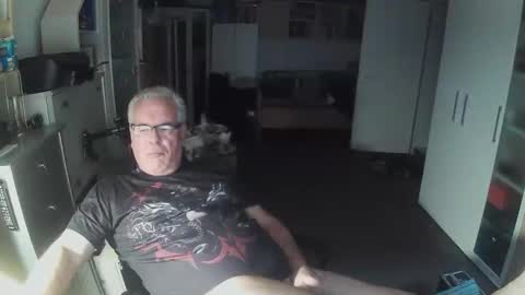 Snapshot of gargamil chatting on November 26, 1:45 pm gargamil online show from November 26, 1:45 pm