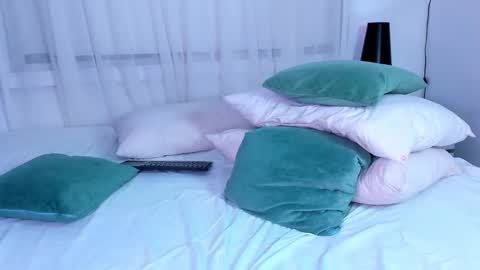 Snapshot of garnetsugar chatting on December 14, 9:18 am garnet  online show from December 14, 9:18 am