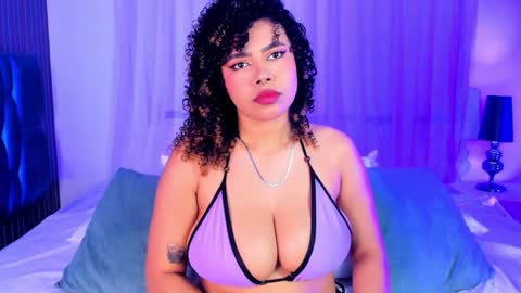 Snapshot of garnetsugar chatting on December 16, 4:55 am garnet  online show from December 16, 4:55 am