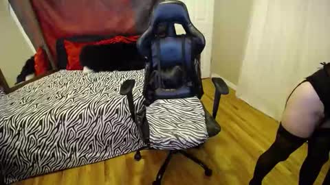 Gartersex online show from April 18, 7:01 am