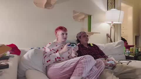 gary_guygags online show from November 6, 5:30 am