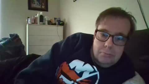 Snapshot of garyg930 chatting on December 5, 8:44 pm Gary online show from December 5, 8:44 pm