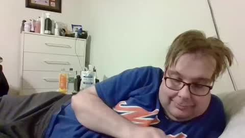 Snapshot of garyg930 chatting on December 30, 10:55 pm Gary online show from December 30, 10:55 pm