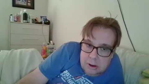 Snapshot of garyg930 chatting on January 8, 8:39 pm Gary online show from January 8, 8:39 pm