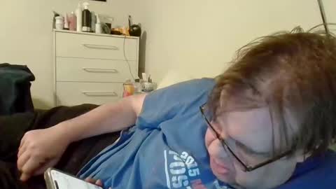 Snapshot of garyg930 chatting on January 10, 5:58 am Gary online show from January 10, 5:58 am