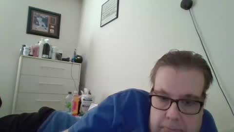 Snapshot of garyg930 chatting on January 12, 6:38 pm Gary online show from January 12, 6:38 pm