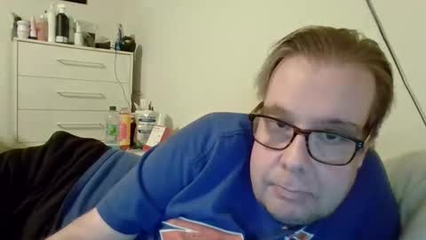 Snapshot of garyg930 chatting on January 13, 12:41 am Gary online show from January 13, 12:41 am