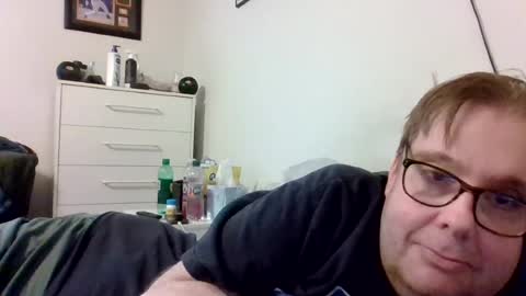 Snapshot of garyg930 chatting on August 2, 11:47 pm Gary online show from August 2, 11:47 pm