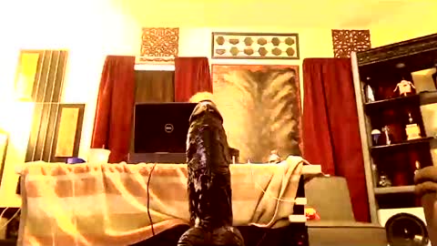 Snapshot of gatewaylaptop2019 chatting on March 8, 10:24 pm gatewaylaptop2019 online show from March 8, 10:24 pm