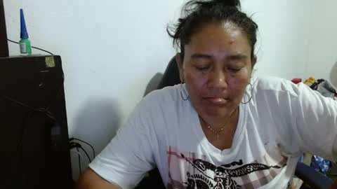 Snapshot of gatika_sexy chatting on April 28, 4:17 am katia online show from April 28, 4:17 am