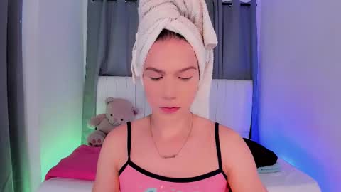 Snapshot of gatitavenecis1 chatting on February 28, 5:25 pm Vnecis Marn online show from February 28, 5:25 pm