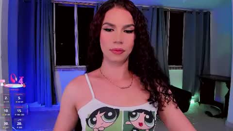 Snapshot of gatitavenecis1 chatting on June 12, 8:13 am Vnecis Marn online show from June 12, 8:13 am
