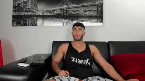 Snapshot of gato_pascal chatting on June 6, 7:40 pm Gato online show from June 6, 7:40 pm