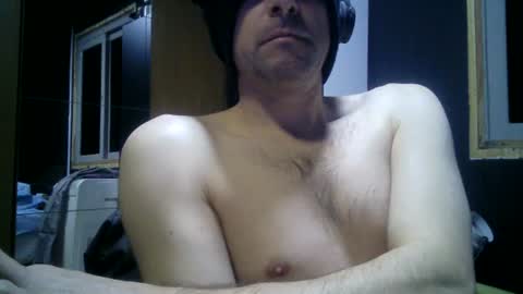 gauchors21 online show from July 27, 2:40 am