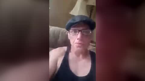 Snapshot of gavingooning chatting on July 3, 8:48 pm gavingooning online show from July 3, 8:48 pm