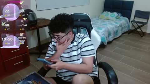 Snapshot of gay_in_purple chatting on January 3, 2:32 am Matt male pronouns please online show from January 3, 2:32 am