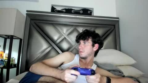 Snapshot of gayndepressed chatting on June 10, 2:23 am Trace online show from June 10, 2:23 am