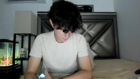Snapshot of gayndepressed chatting on July 5, 4:19 am Trace online show from July 5, 4:19 am