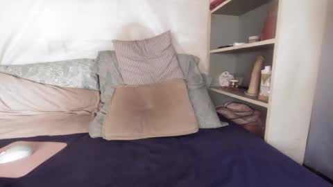 gayrobbin online show from March 22, 6:22 pm