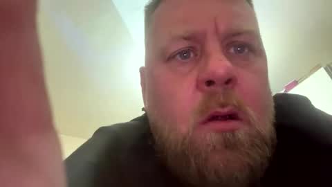 gaznaylor1986 online show from March 5, 6:15 pm