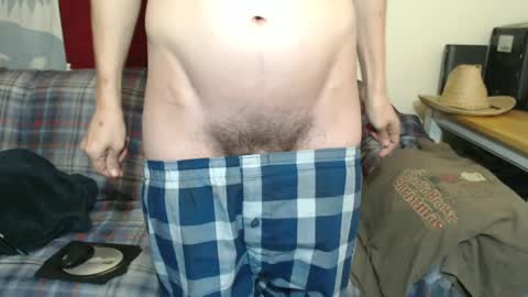 Snapshot of gdanch chatting on January 13, 7:10 pm G online show from January 13, 7:10 pm