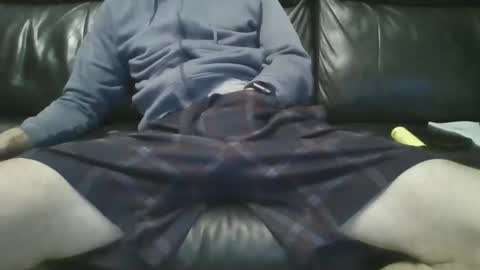 Snapshot of geeezer64 chatting on December 29, 3:11 am geeezer64 online show from December 29, 3:11 am