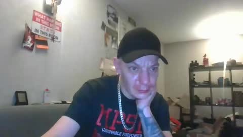 Snapshot of geelock chatting on February 2, 3:49 am geelock online show from February 2, 3:49 am