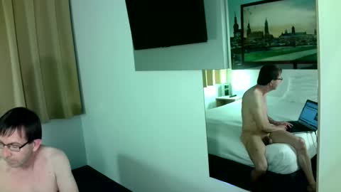 Snapshot of gegemei200 chatting on November 2, 3:36 pm Ask me - if you want Ill probably be back online on December 20th around 200 German time online show from November 2, 3:36 pm