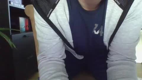 Snapshot of geiljongetje1991 chatting on February 3, 2:13 pm geiljongetje1991 online show from February 3, 2:13 pm