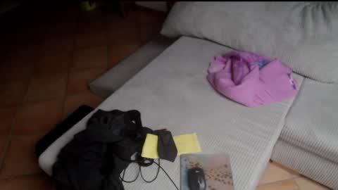 Snapshot of geilomattig chatting on December 11, 2:00 pm Lassmiranda online show from December 11, 2:00 pm