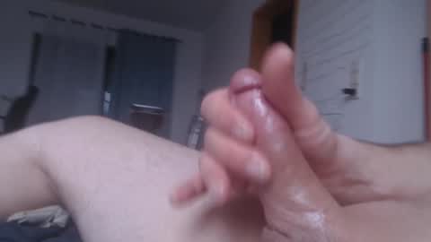 Snapshot of geilomattig chatting on December 23, 12:41 pm Lassmiranda online show from December 23, 12:41 pm