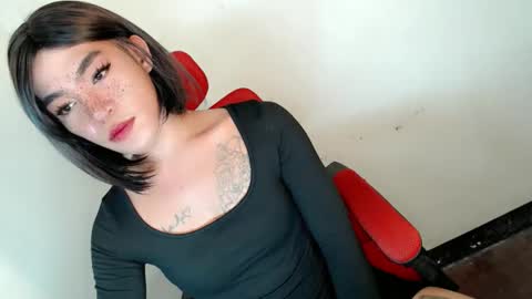 Snapshot of gelluxxx chatting on May 3, 9:26 am gelo online show from May 3, 9:26 am