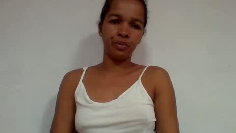 Snapshot of gelmene chatting on June 17, 4:37 am gelmene online show from June 17, 4:37 am