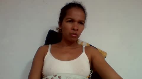 Snapshot of gelmene chatting on June 23, 3:54 pm gelmene online show from June 23, 3:54 pm
