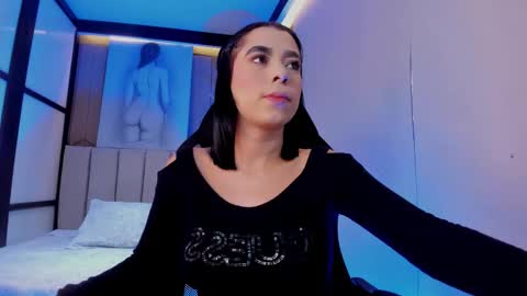 gemmabrown_ online show from March 22, 12:41 pm