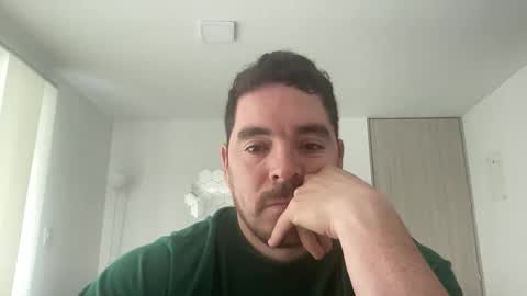 Snapshot of genesis_wb chatting on April 25, 7:44 pm genesis_wb online show from April 25, 7:44 pm