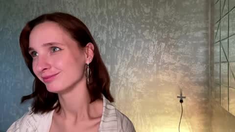 Snapshot of genieflug chatting on May 17, 5:38 am Riana online show from May 17, 5:38 am