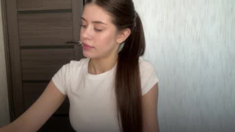 Snapshot of geniegrimmett chatting on May 17, 6:22 am Megan online show from May 17, 6:22 am