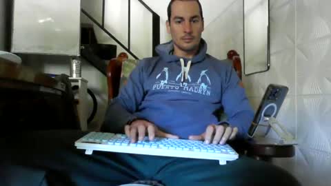 Snapshot of genraro69 chatting on June 27, 3:50 pm Genaro online show from June 27, 3:50 pm