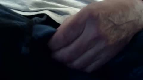 Snapshot of gent063 chatting on April 2, 1:20 pm gent063 online show from April 2, 1:20 pm