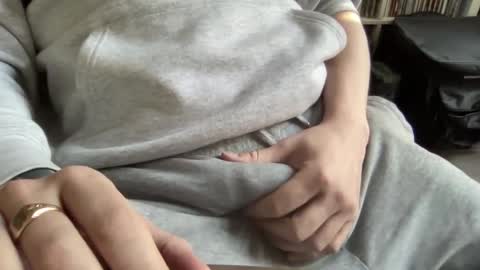 Snapshot of gentle_stranger chatting on January 25, 12:05 pm Gentle Stranger online show from January 25, 12:05 pm