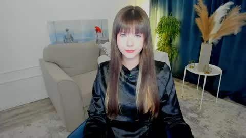 Snapshot of gentltease chatting on May 14, 10:05 pm Alice online show from May 14, 10:05 pm