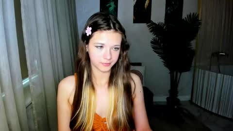 Snapshot of gentltease chatting on May 30, 5:37 am Alice online show from May 30, 5:37 am