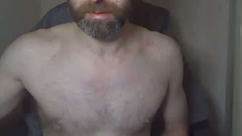 Snapshot of geon2xx chatting on December 8, 11:24 am Geon online show from December 8, 11:24 am