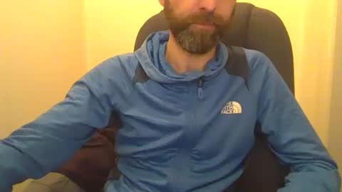 Snapshot of geon2xx chatting on December 24, 10:39 pm Geon online show from December 24, 10:39 pm