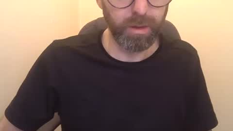 Snapshot of geon2xx chatting on March 4, 9:51 am Geon online show from March 4, 9:51 am