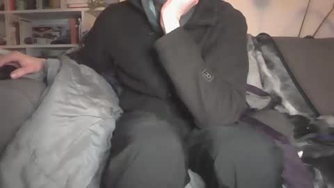 Snapshot of geon2xx chatting on October 28, 12:36 am Geon online show from October 28, 12:36 am