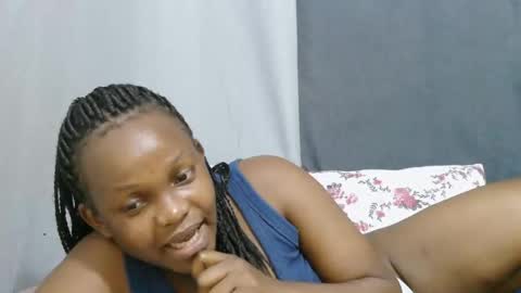 georgeous_kimberly online show from March 5, 7:04 am