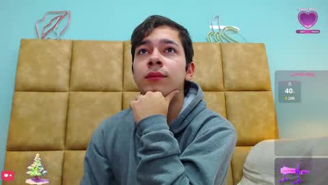 Snapshot of georgesmith_1 chatting on December 22, 11:11 am GEORGE online show from December 22, 11:11 am